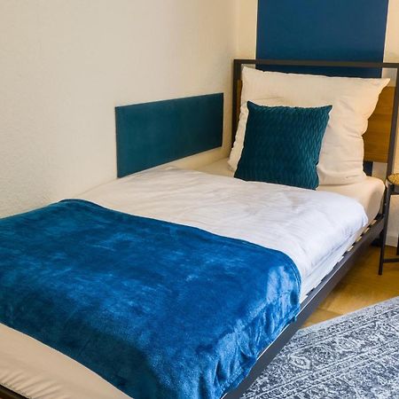 Gross, Modern, Zentrumsnah Mit Parkplatz Und Garten Ulm Buitenkant foto