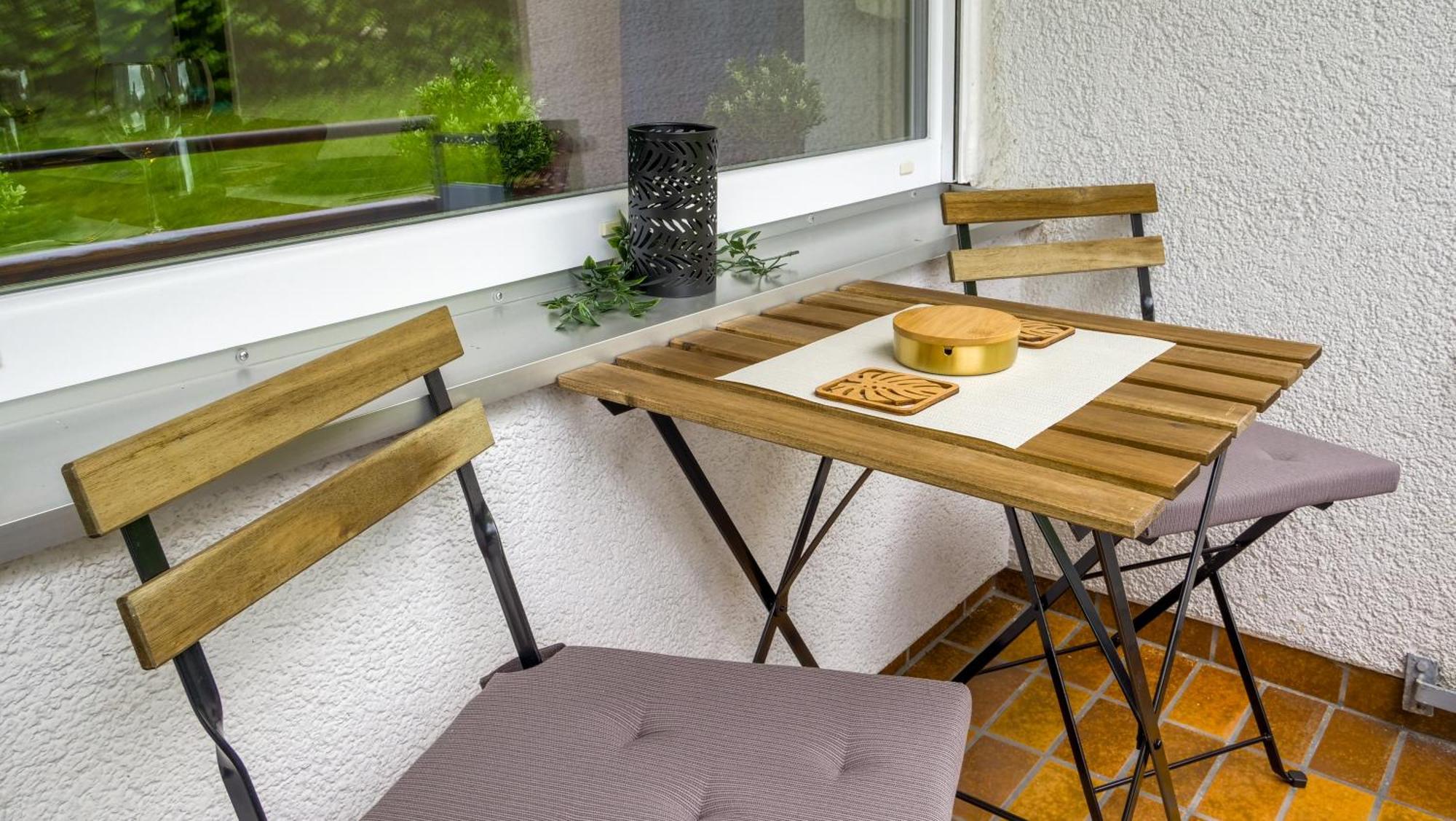 Gross, Modern, Zentrumsnah Mit Parkplatz Und Garten Ulm Buitenkant foto