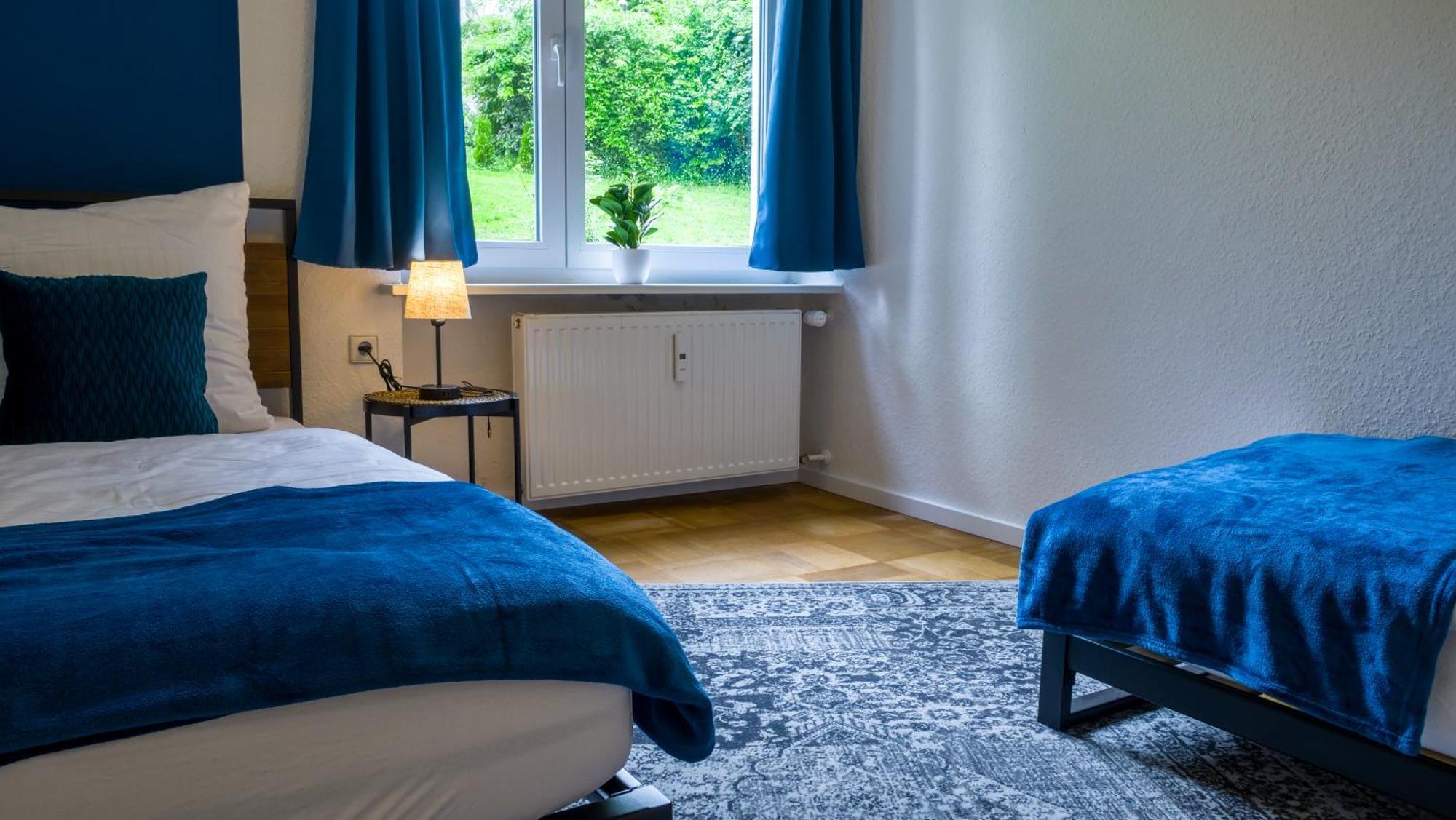 Gross, Modern, Zentrumsnah Mit Parkplatz Und Garten Ulm Buitenkant foto